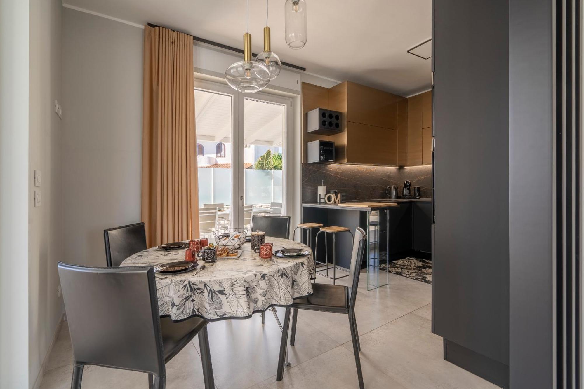 Villa Musa - Your Exclusive Stay In Bari Exterior photo